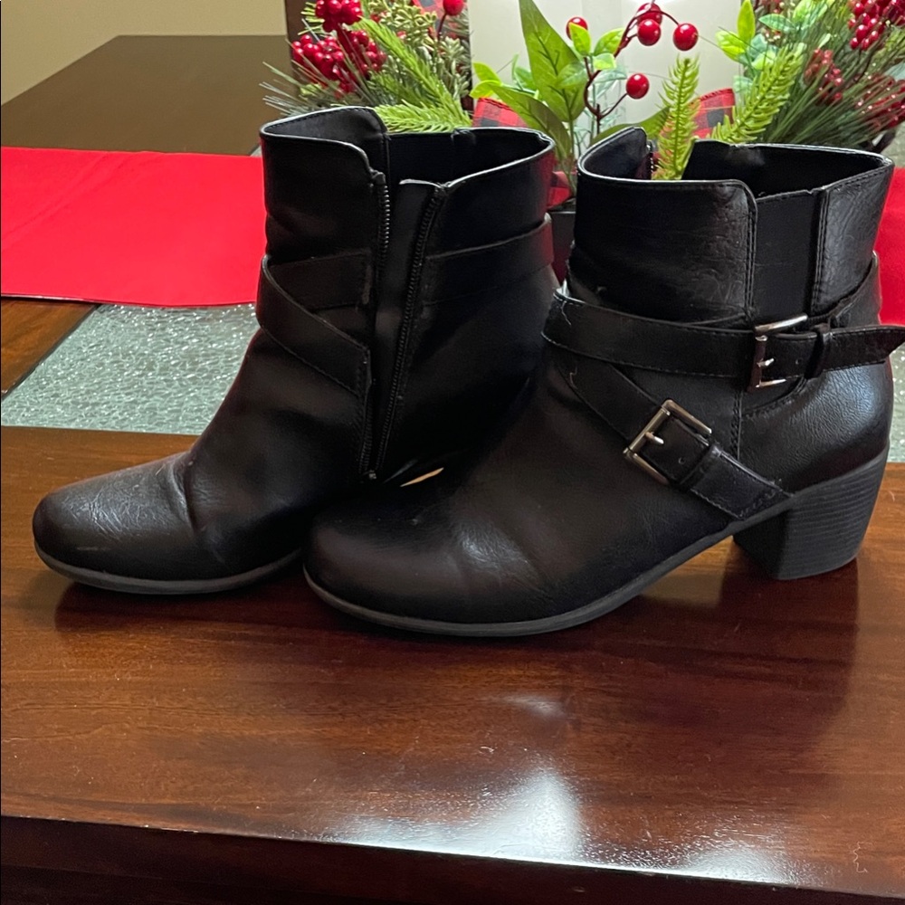 Croft & Barrow Ortholite Black Ankle Booties